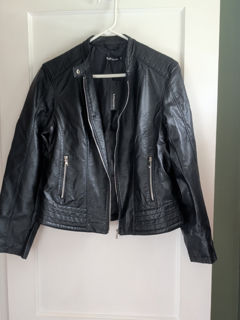 NWT Women's Faux Leather Black Jacket-Modern Moto Style X-Large